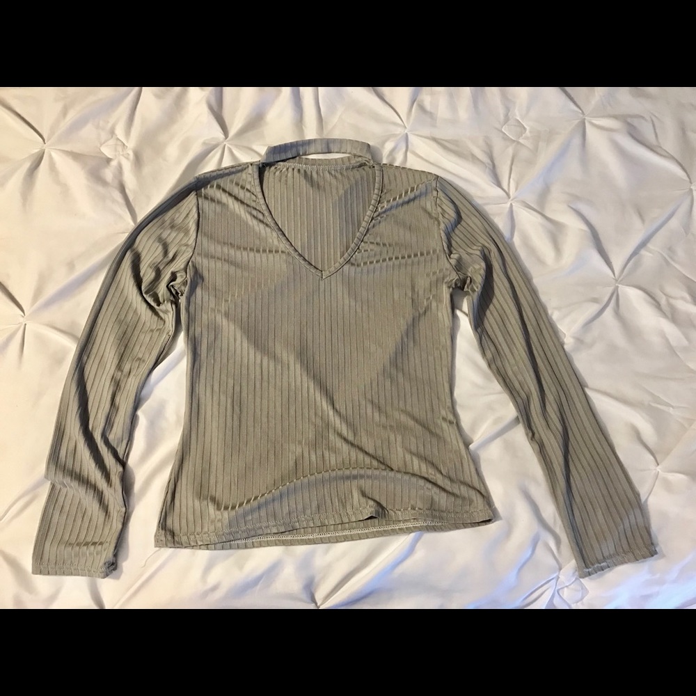 Grey long sleeve striped choker shirt